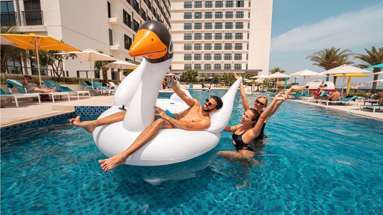 فندق روف لا مير بيتش 3*